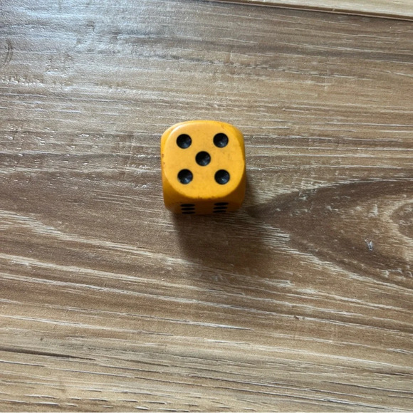 Art deco Czechoslovakia butterscotch bakelite oversize rounded dice Rare Collect - Picture 1 of 9